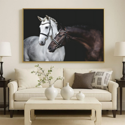 لوحة خيل بني وأبيض