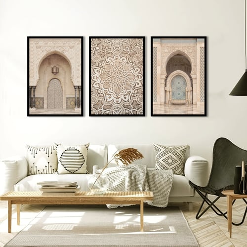 لوحات ثلاثية بالتراث المغربي والأندلسي