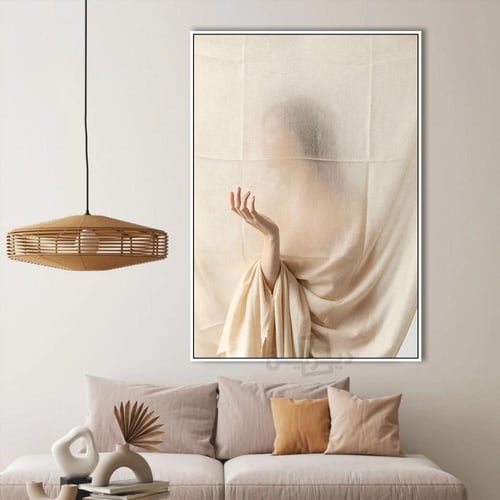 لوحة فنية لسيدة عصرية