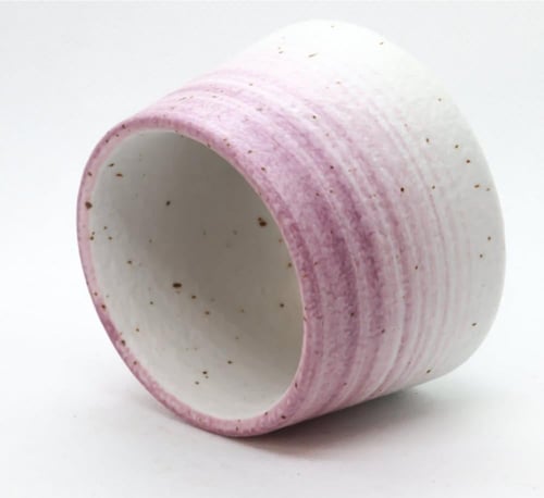 كوب سيراميك بتصميمها حجري - 180 مل وردي و أبيض