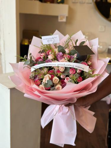 باقة ورد التخرج كبيره