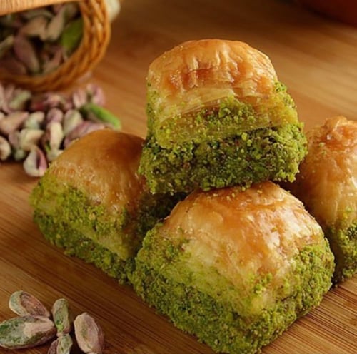 بقلاوة حلا اسطنبول نصف كيلو