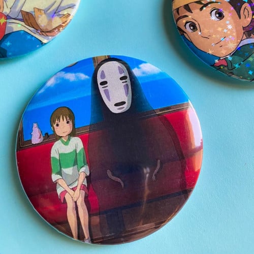 دبوس جيبلي "المخطوفه"