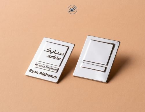 نيم تاق الشكل المستطيل العامودي - اللون فضي اللامع