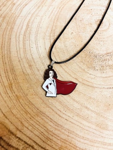 تعليقة سيارة تخصص التمريض