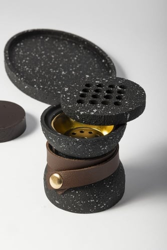 مبخرة بولي بقاعدة سوداء وحزام جلدي 3 قطع