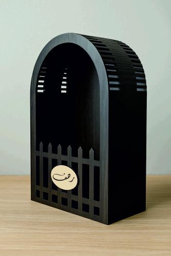 ? حامل ديكور خشبي أنيق بتصميم عربي فاخر