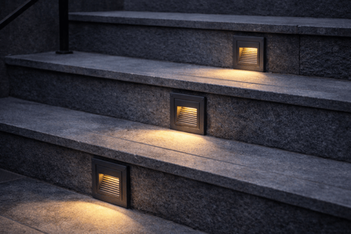 إضاءة درج خارجية مربع 3705-3707