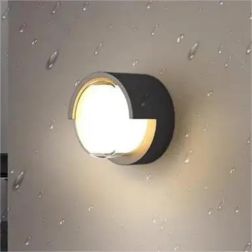 جداري خارجي LED دائري 5 واط بإضاءة صفراء وجرم أسود...