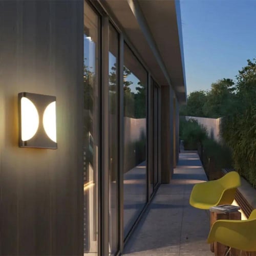 مصباح خارجي جداري مربع LED 30 واط بإضاءة صفراء وجر...