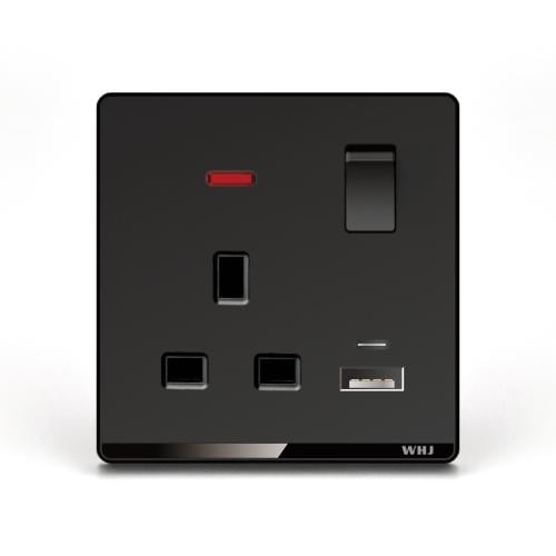 فيش ثلاثي لمبة مع USB + TYPE C اسود موديل W4