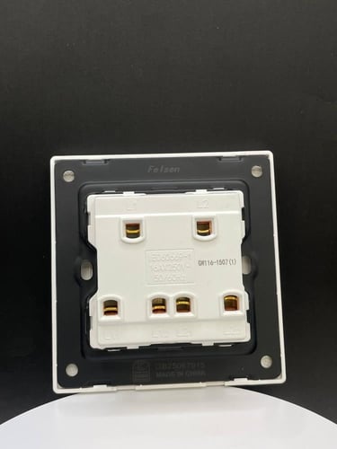 مفتاح رباعي بيانو ابيض 16 امبير Felsen ضمان 25 سنة