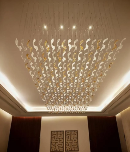 ثريا اوراق حلزوني شفاف وا عسلي بطول 3 متر وعرض 1.5...