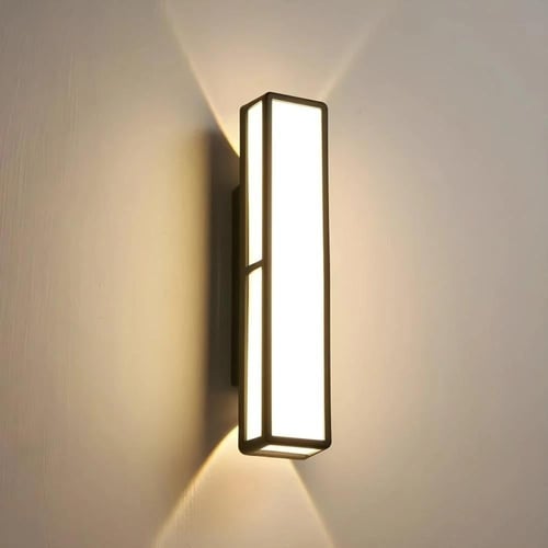 فانوس جداري خارجي بلاستيك LED أسود بإضاءة صفراء OU...