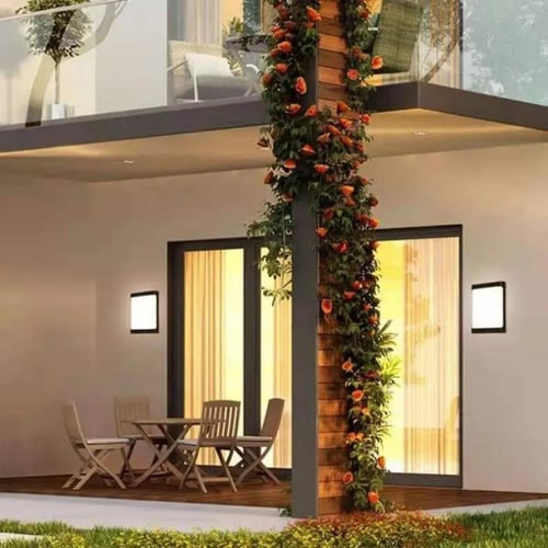 مصباح خارجي جداري مربع LED 30 واط بإضاءة صفراء وجر...