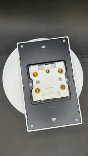 مفتاح مكيف 7×14 45 امبير بيانو اسود Felsen ضمان 25...