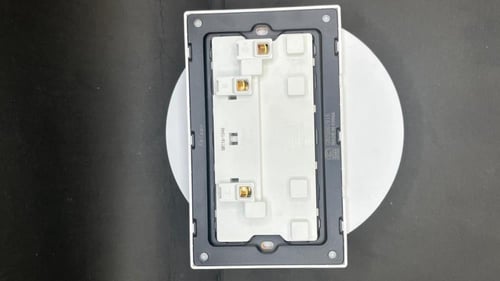 فيش 7×14 مجوز 13 امبير بيانو ابيض مفتاح ولمبة Fels...