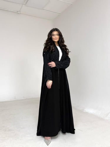 عباية كريب اسود مع دانتيل