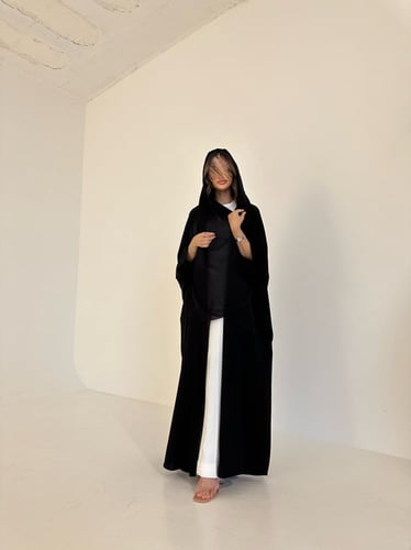 عباية كريب أسود فاحم قصة نص بشت