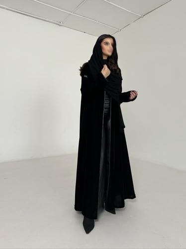 مخمل تحديد جلد أسود قصة كلوش