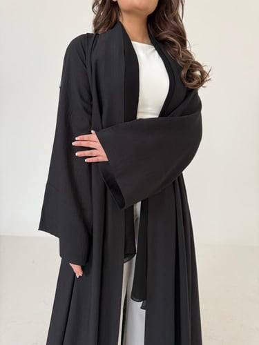 عباية كريب اسود قصة كلوش