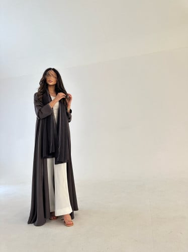 عباية كريب رمادي قصة كلوش