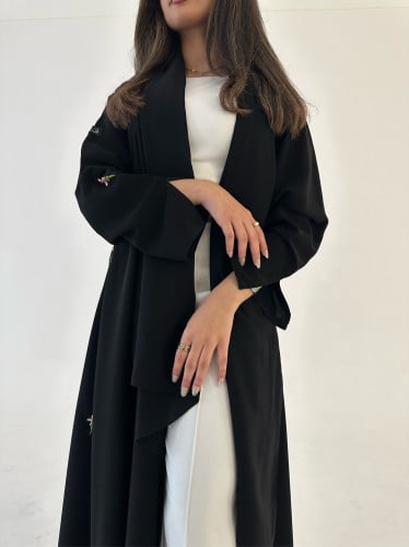 عباية كريب مطرز قصة كلوش