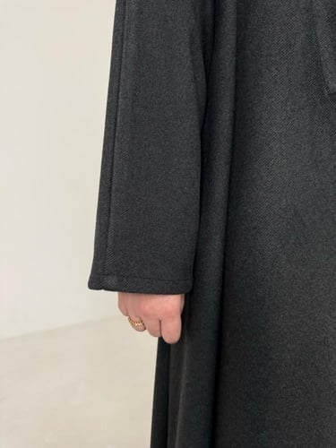 عباية جوخ رمادي غامق