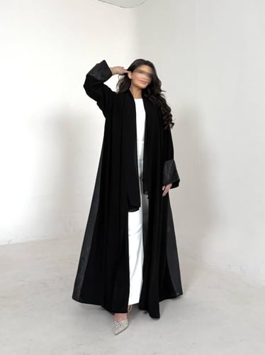عباية كريب اسود مع لنن زري