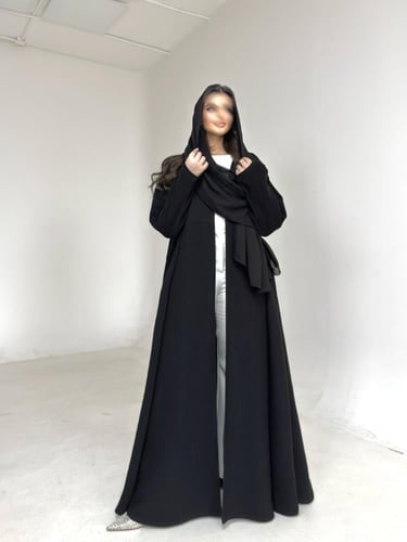 عباية كريب اسود مع جاكار مخطط