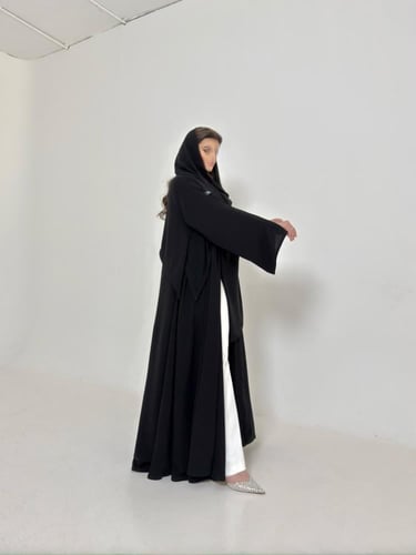 عباية كريب اسود قصة كلوش