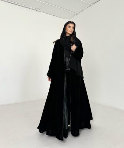 عباية مخمل أسود تحديد كشميري قصة كلوش