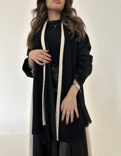 عباية شامواة اسود وبيج قصة كلوش