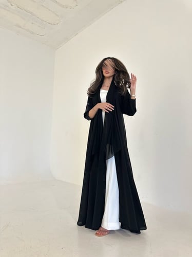 عباية كريب اسود ناعم قصة كلوش