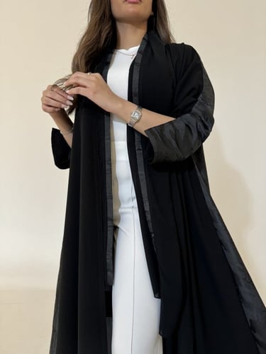 عباية تفتة هندي مع كريب اسود قصة كلوش