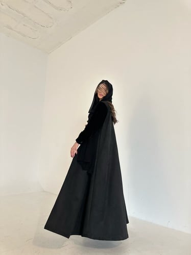 عباية شامواة مع اكمام مخمل