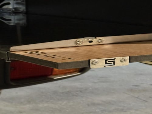 طاولة باب الشنطه (ادفانس) - نيسان فتك