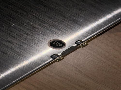 طاولة باب الشنطه (ادفانس) - نيسان فتك