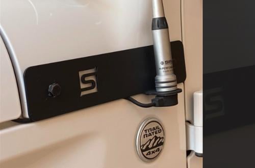 قاعدة انتل راديو لاسلكي (يسار) - رانجر جي ال