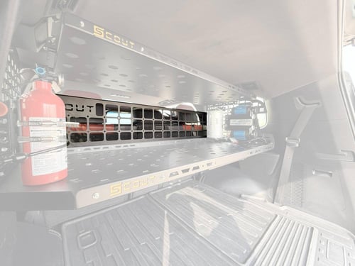 قاطع الشنطة (حاجز) - تويوتا لاندكروزر LC300