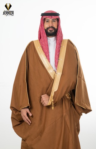 بشت ربيعي اللون بني