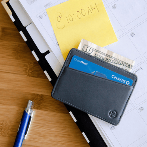 محفظة بطاقات تايني الجلدية الرفيعة من tyni - لون ب...