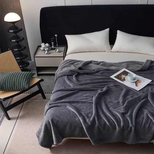 بطانية شتوية خفيفة ساده