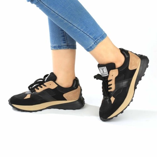 حذاء رياضي بلون بيج واسود - OTTIMO