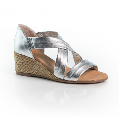 صندل بيناز مرتفع فضي كروس