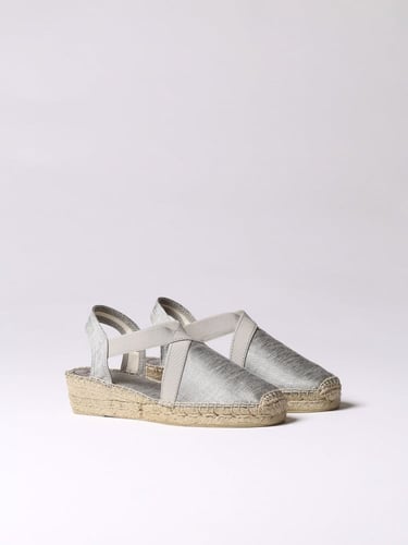 VIC - صندل فضي