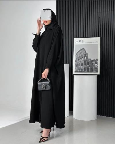 عبايه عمليه بقماش كريب فاخر سواد فاحم