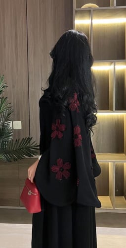 عباية برغندي