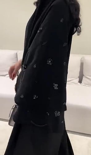 عباية رهف شك اسود قماش ملكي