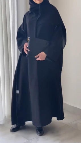 عبايه عمليه